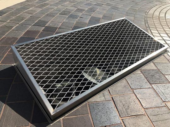 EXPANDED METAL SCREEN