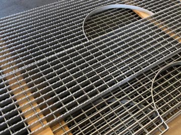 RADIAL CUT BAR GRATING 2